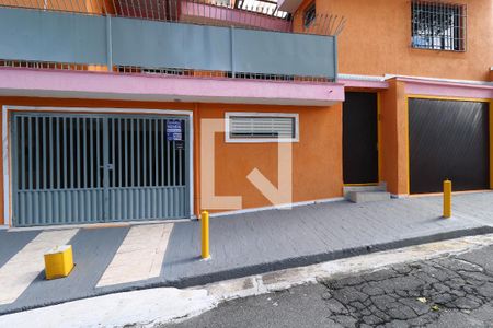 Casa à venda com 104m², 2 quartos e 2 vagasFachada
