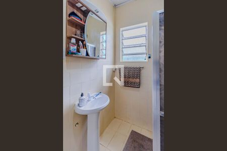 Casa à venda com 116m², 2 quartos e 2 vagas Casa à venda com 116m², 2 quartos e 2 vagasBanheiro