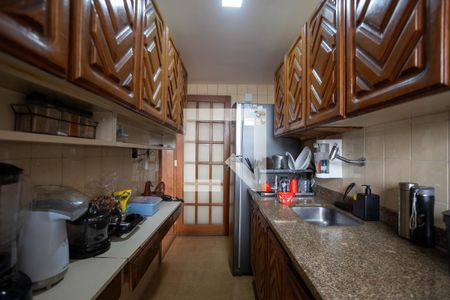 Apartamento para alugar com 110m², 3 quartos e 2 vagas Apartamento para alugar com 110m², 3 quartos e 2 vagasCozinha