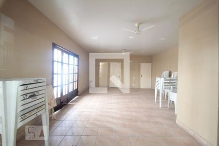 Apartamento para alugar com 110m², 3 quartos e 2 vagasSalão de Festas