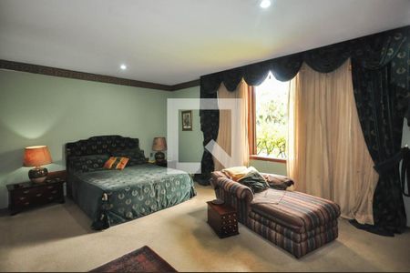 Casa de condomínio à venda com 1690m², 5 quartos e 7 vagas Casa de condomínio à venda com 1690m², 5 quartos e 7 vagasSuíte 5