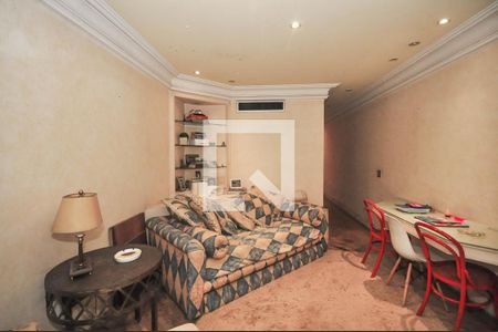 Casa de condomínio à venda com 1690m², 5 quartos e 7 vagas Casa de condomínio à venda com 1690m², 5 quartos e 7 vagasSuíte 4