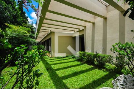 Casa de condomínio à venda com 1690m², 5 quartos e 7 vagas Casa de condomínio à venda com 1690m², 5 quartos e 7 vagasJardim