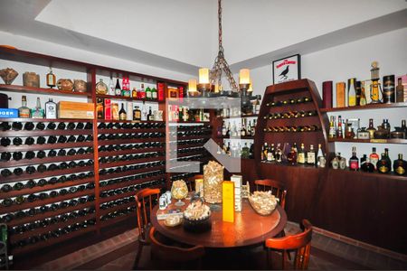 Casa de condomínio à venda com 1690m², 5 quartos e 7 vagas Casa de condomínio à venda com 1690m², 5 quartos e 7 vagasÁrea comum