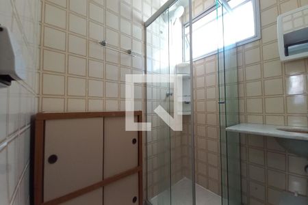 Banheiro de apartamento para alugar com 1 quarto, 54m² em Centro, Campinas
