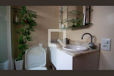 Apartamento à venda com 333m², 4 quartos e 3 vagas Apartamento à venda com 333m², 4 quartos e 3 vagasBanheiro da Suíte 4