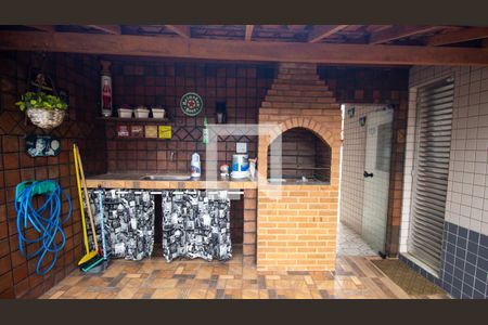 Apartamento à venda com 333m², 4 quartos e 3 vagas Apartamento à venda com 333m², 4 quartos e 3 vagasCobertura