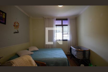 Apartamento à venda com 333m², 4 quartos e 3 vagas Apartamento à venda com 333m², 4 quartos e 3 vagasSuíte 2