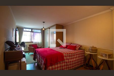 Apartamento à venda com 333m², 4 quartos e 3 vagas Apartamento à venda com 333m², 4 quartos e 3 vagasSuíte 1