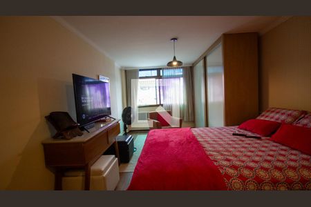 Apartamento à venda com 333m², 4 quartos e 3 vagas Apartamento à venda com 333m², 4 quartos e 3 vagasSuíte 1