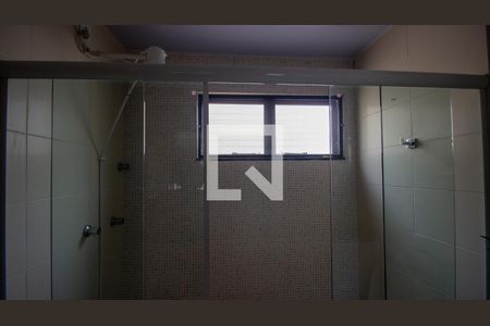 Apartamento à venda com 333m², 4 quartos e 3 vagas Apartamento à venda com 333m², 4 quartos e 3 vagasBanheiro da Suíte 4
