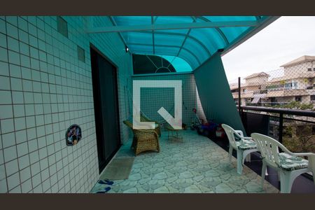 Apartamento à venda com 333m², 4 quartos e 3 vagas Apartamento à venda com 333m², 4 quartos e 3 vagasVaranda