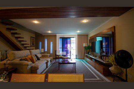 Apartamento à venda com 333m², 4 quartos e 3 vagas Apartamento à venda com 333m², 4 quartos e 3 vagasSala