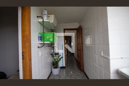 Apartamento à venda com 333m², 4 quartos e 3 vagas Apartamento à venda com 333m², 4 quartos e 3 vagasCozinha e Área de Serviço