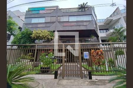 Apartamento à venda com 333m², 4 quartos e 3 vagas Apartamento à venda com 333m², 4 quartos e 3 vagasFachada do Prédio