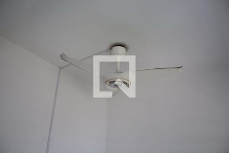 Apartamento para alugar com 260m², 3 quartos e 2 vagasDetalhe Quarto de Serviço