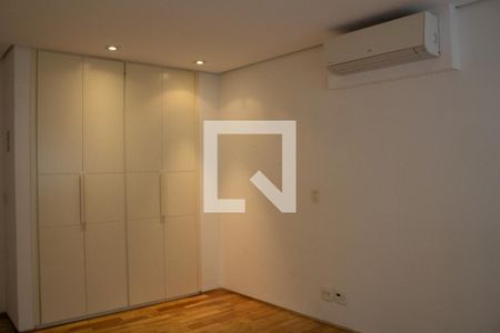 Apartamento para alugar com 260m², 3 quartos e 2 vagasQuarto 2