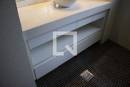 Apartamento para alugar com 260m², 3 quartos e 2 vagasArmário Banheiro 1