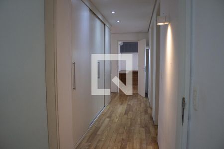 Apartamento para alugar com 260m², 3 quartos e 2 vagasCorredor