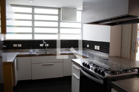 Apartamento para alugar com 260m², 3 quartos e 2 vagasCozinha