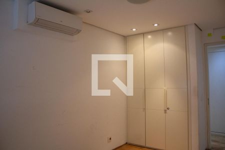 Apartamento para alugar com 260m², 3 quartos e 2 vagasQuarto 3