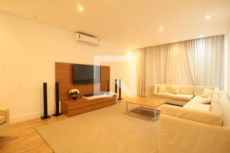 Apartamento para alugar com 92m², 3 quartos e 2 vagasCinema