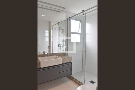 Banheiro da Suíte de apartamento para alugar com 2 quartos, 126m² em Boa Vista, Curitiba