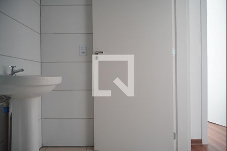 Apartamento para alugar com 56m², 2 quartos e 1 vaga Apartamento para alugar com 56m², 2 quartos e 1 vagaBanheiro