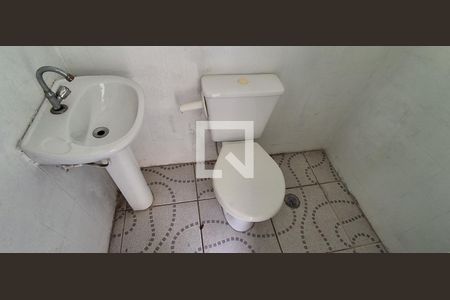 Casa à venda com 211m², 2 quartos e 2 vagasBanheiro de serviço
