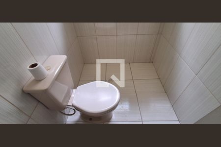 Casa à venda com 211m², 2 quartos e 2 vagasBanheiro Social