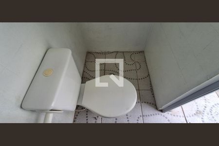Casa à venda com 211m², 2 quartos e 2 vagasBanheiro de serviço