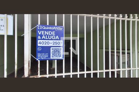 Casa à venda com 211m², 2 quartos e 2 vagasPlaquinha