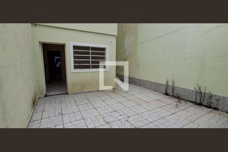 Casa à venda com 211m², 2 quartos e 2 vagasQuintal
