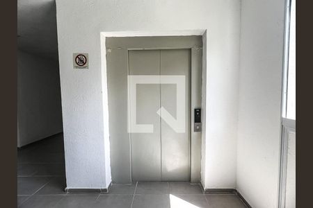 Apartamento para alugar com 42m², 2 quartos e 1 vaga Apartamento para alugar com 42m², 2 quartos e 1 vagaElevador