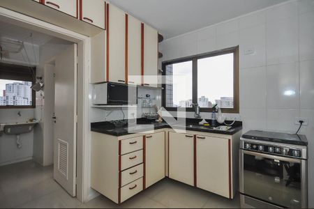 Apartamento para alugar com 138m², 3 quartos e 2 vagasCozinha