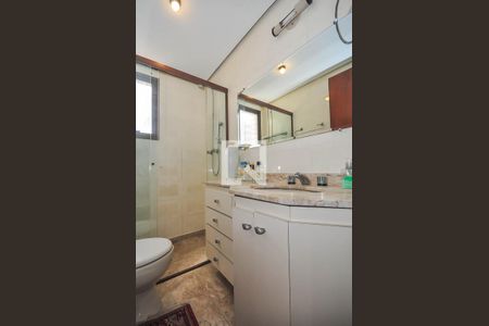 Apartamento para alugar com 138m², 3 quartos e 2 vagasBanheiro