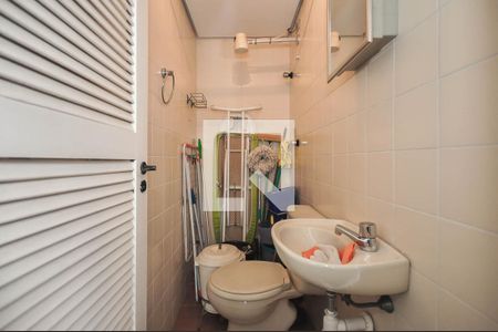 Apartamento para alugar com 138m², 3 quartos e 2 vagasBanheiro de Serviço