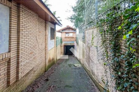 Casa para alugar com 394m², 4 quartos e 4 vagasQuintal