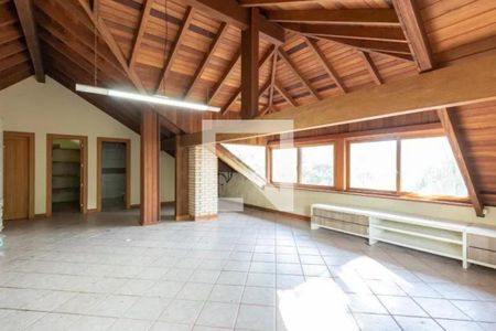 Casa para alugar com 394m², 4 quartos e 4 vagasQuarto