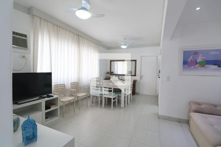 Sala de apartamento para alugar com 2 quartos, 92m² em Jardim Tres Marias, Guarujá