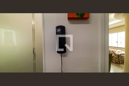 Casa à venda com 250m², 3 quartos e 3 vagasInterfone