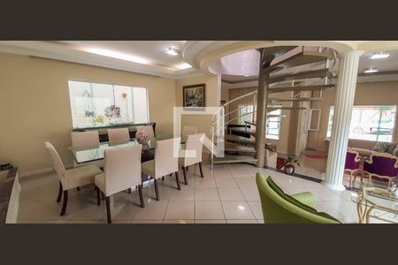 Casa à venda com 250m², 3 quartos e 3 vagasSala de Jantar