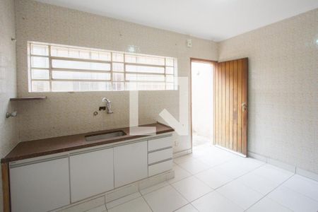 Casa à venda com 102m², 2 quartos e 1 vaga Casa à venda com 102m², 2 quartos e 1 vagaCozinha