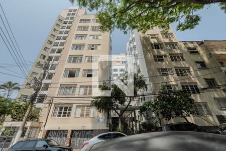 Apartamento à venda com 65m², 1 quarto e sem vagaFachada