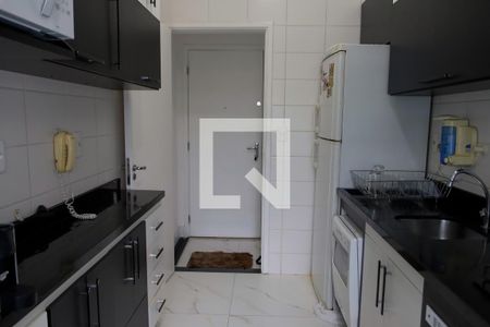 Apartamento à venda com 74m², 2 quartos e 1 vagaCozinha