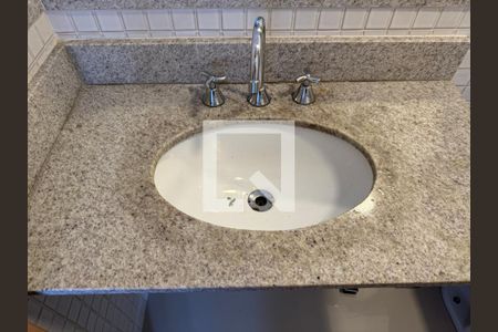 Apartamento para alugar com 65m², 2 quartos e 1 vaga Apartamento para alugar com 65m², 2 quartos e 1 vagaSuíte - Banheiro