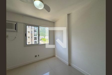 Apartamento para alugar com 65m², 2 quartos e 1 vaga Apartamento para alugar com 65m², 2 quartos e 1 vagaQuarto