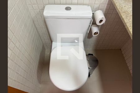 Apartamento para alugar com 65m², 2 quartos e 1 vaga Apartamento para alugar com 65m², 2 quartos e 1 vagaBanheiro Social