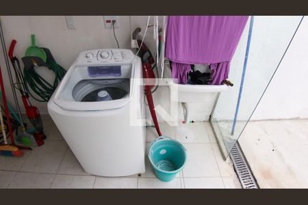 Casa de condomínio à venda com 110m², 2 quartos e 3 vagasÁrea de Serviço