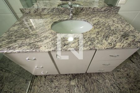 Apartamento à venda com 180m², 4 quartos e 2 vagasBanheiro